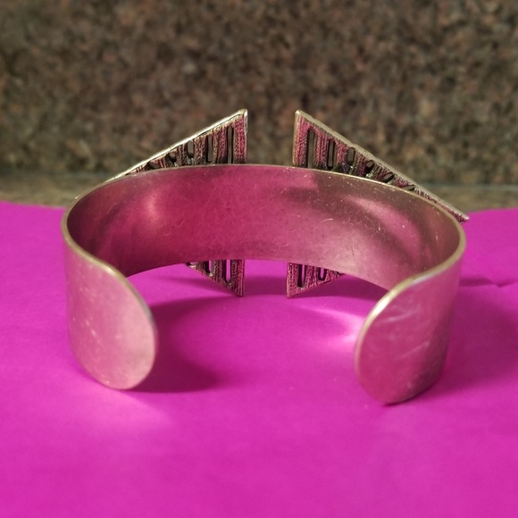 Gold metal Swarovski bracelet - Picture 2 of 5